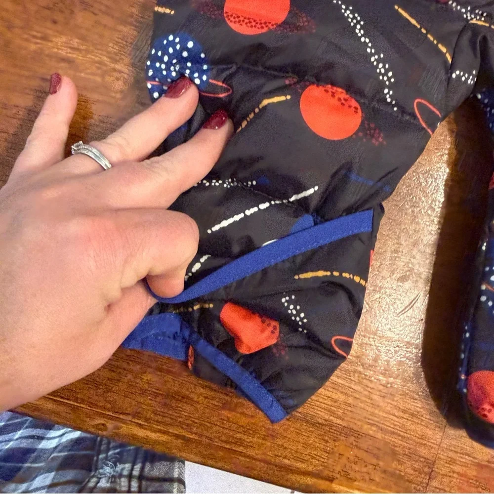 Hanna Andersson Cosmos Insulated Blue and Black Snowsuit Space size 6-12 months - Picture 6 of 7